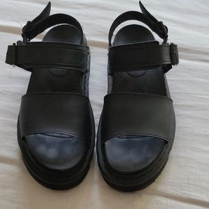 Dr. Martens Voss vegan sandals